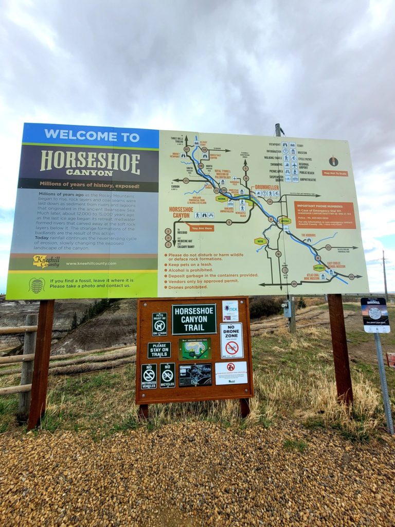 Horseshoe Canyon Trail- Hikes in Drumheller