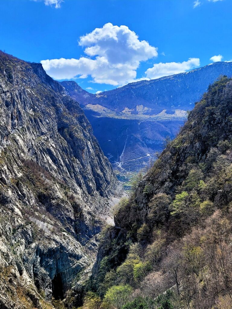Selca Waterfall trail. Hikes in Albania